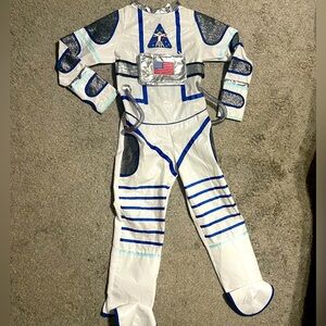 Excellent condition astronaut costume 6-7 years